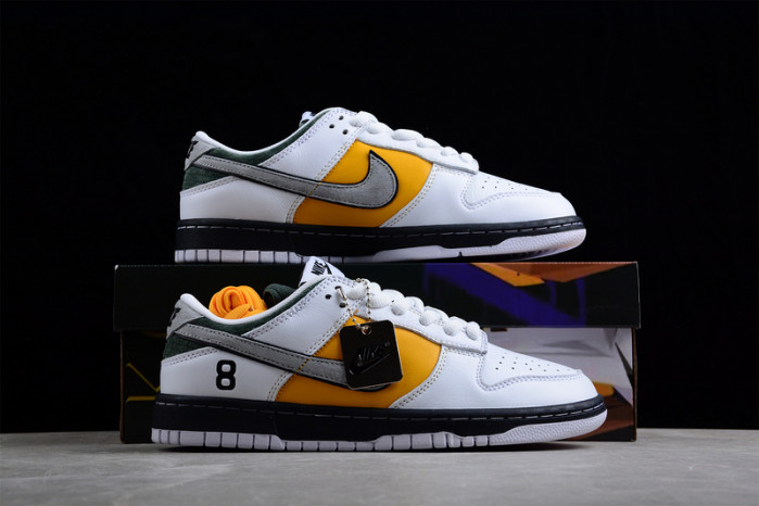 Nike SB Dunk Low "Kobe"