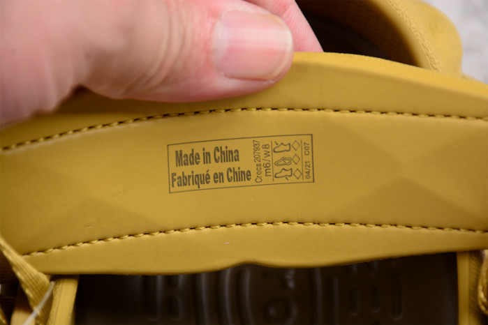 Cr*0*s x salehe bembury c00003