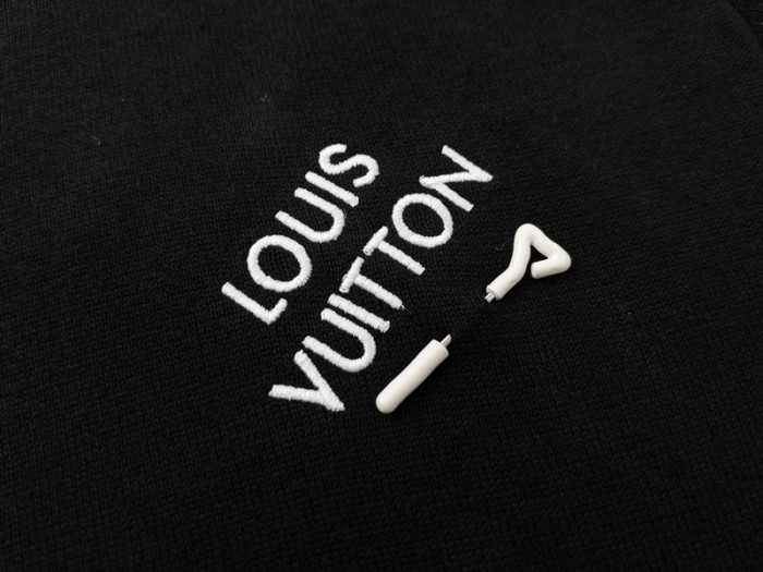 LV CLOTHES V00007