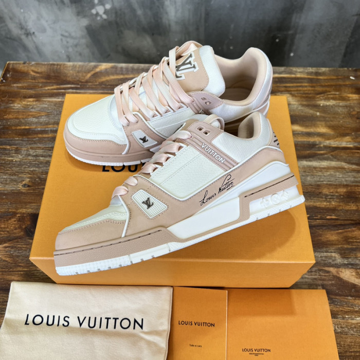 LV SNEAKER LV-000545