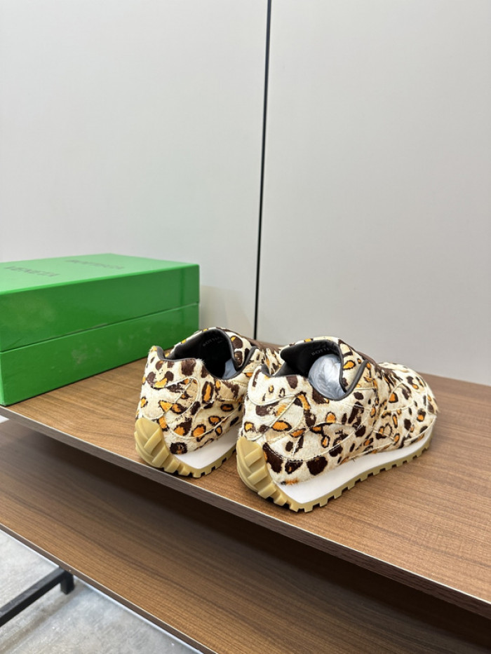 BOTTEGA VENETA Orbit Sneaker BV013