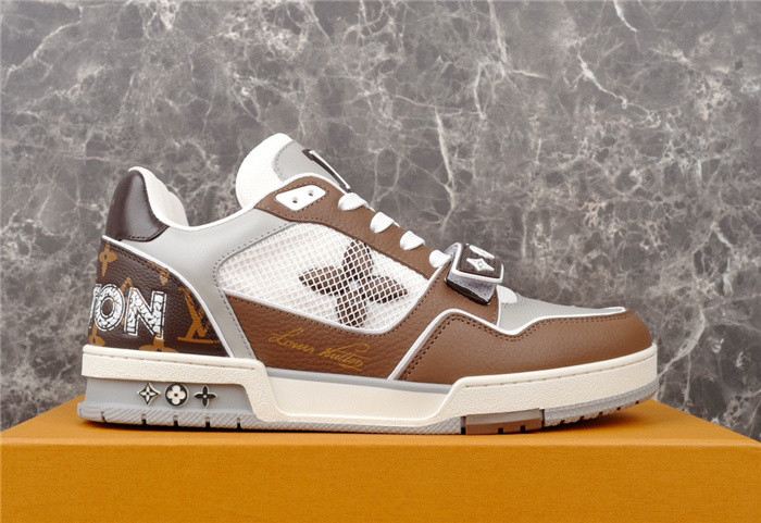 LV SNEAKER LV-000148