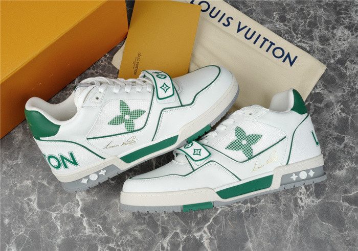 LV SNEAKER LV-000286