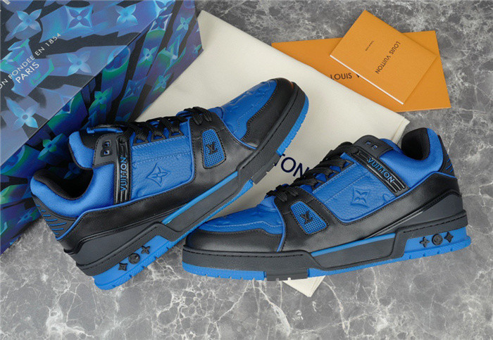 LV SNEAKER LV-000288