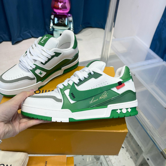 LV SNEAKER LV-000486