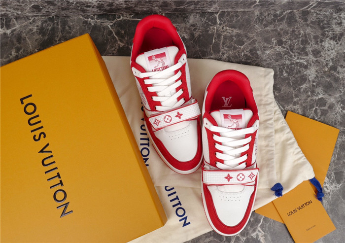 LV SNEAKER LV-000199