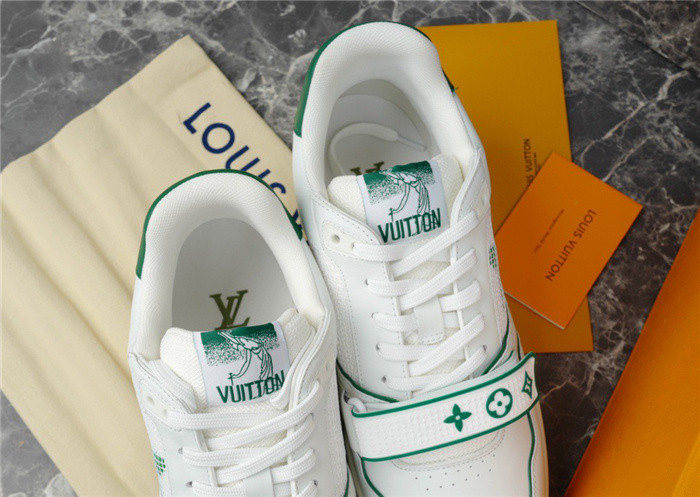 LV SNEAKER LV-000286