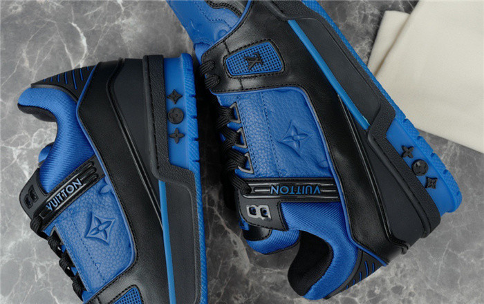 LV SNEAKER LV-000288