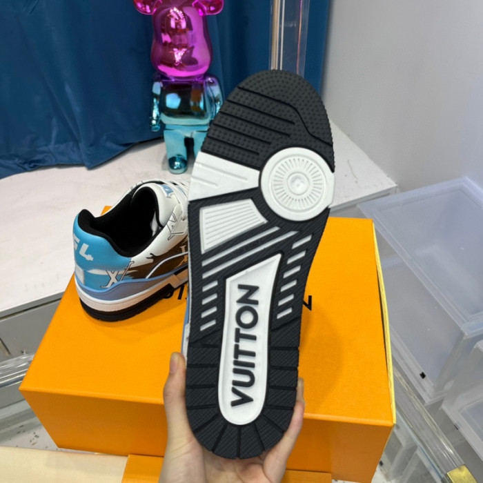LV SNEAKER LV-000340