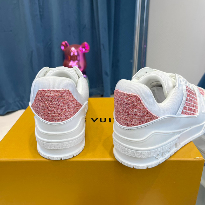 LV SNEAKER LV-000402