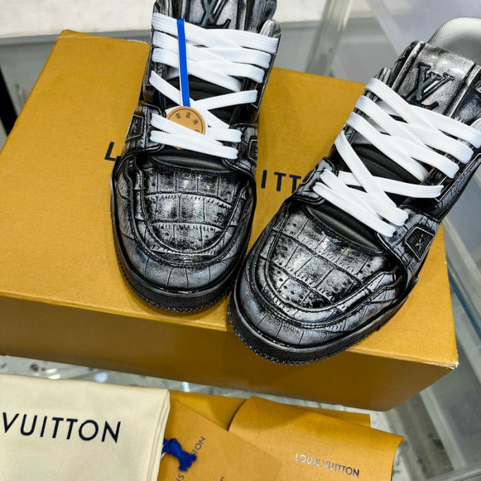 LV SNEAKER LV-000471