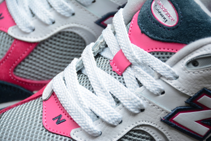 NEW BALANCE SNEAKER 006