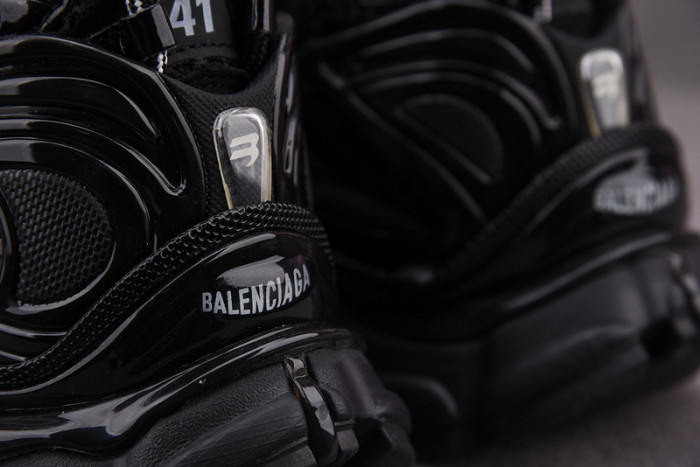 RUNNER SNEAKER RS020