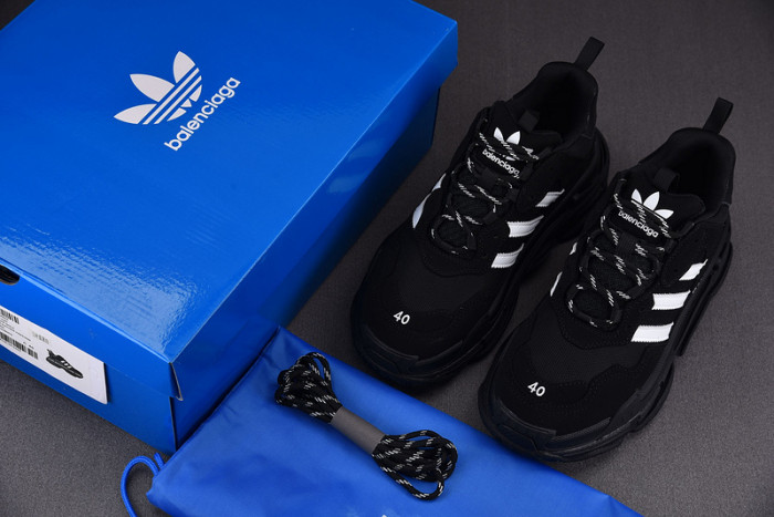 TRIPLES TRAINER SNEAKERS 2000106