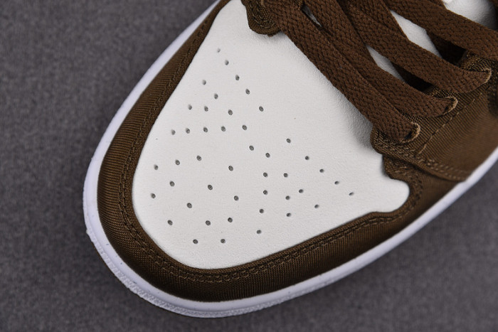 AIR JORDAN 1 LOW SE “LIGHT OLIVE” DV0426-301