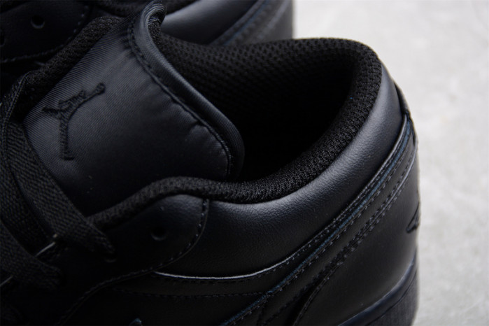 AIR JORDAN 1 LOW TRIPLE BLACK (2022) 553558-093