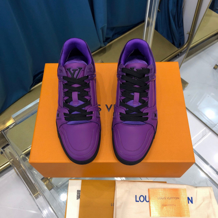 LV SNEAKER LV-000319