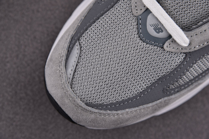 NEW BALANCE SNEAKER NB068