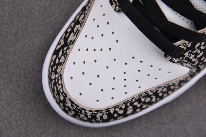 nike dunk sb low S*p*e white cement 304292-001