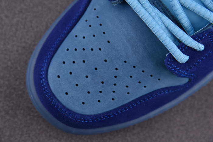 Nike SB Dunk Low Run The Jewels DO9404-400