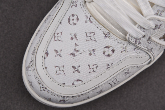 LV SNEAKER LV-000128