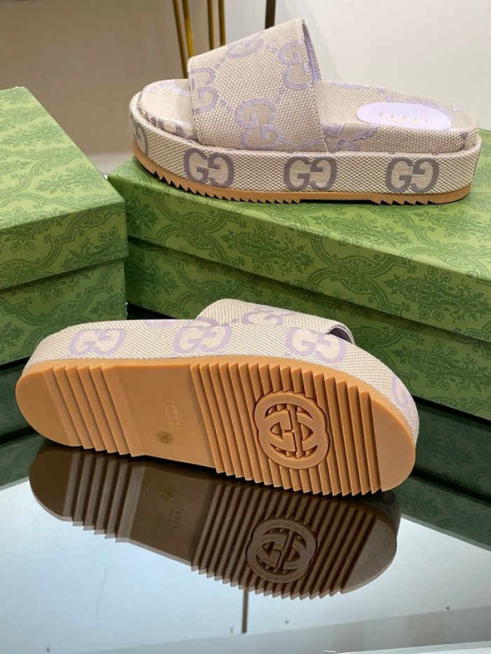 G*u*i* sandal 152