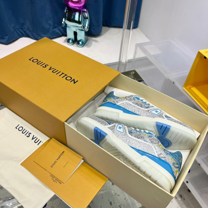 LV SNEAKER LV-000397