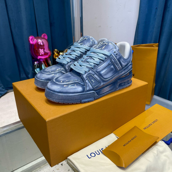 LV SNEAKER LV-000509