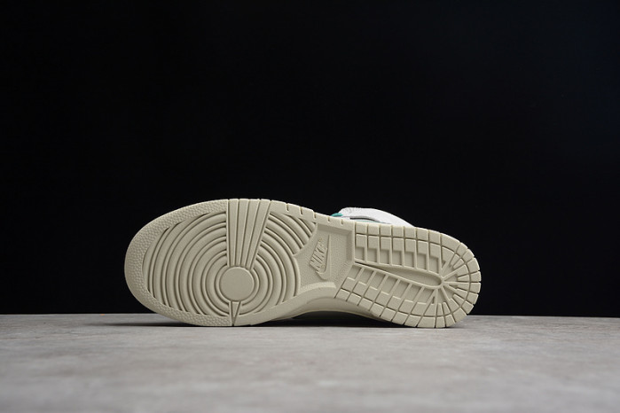 Nike Dunk High SE First Use Sail (GS) DD0733-001