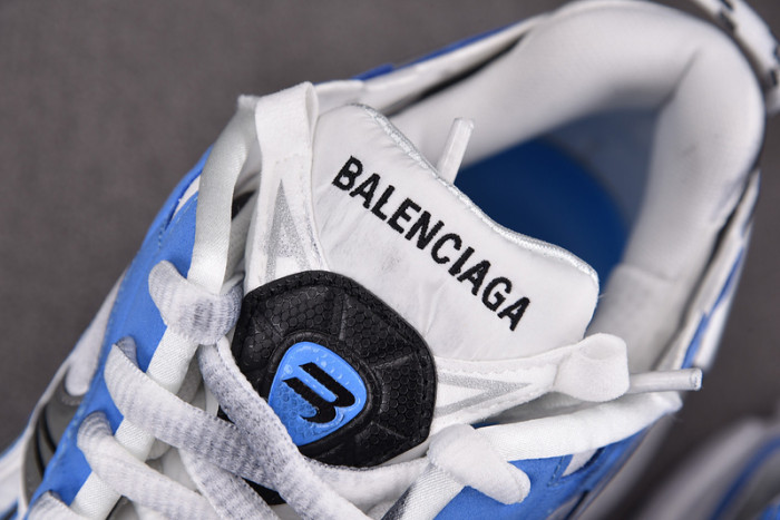 RUNNER SNEAKER RS025