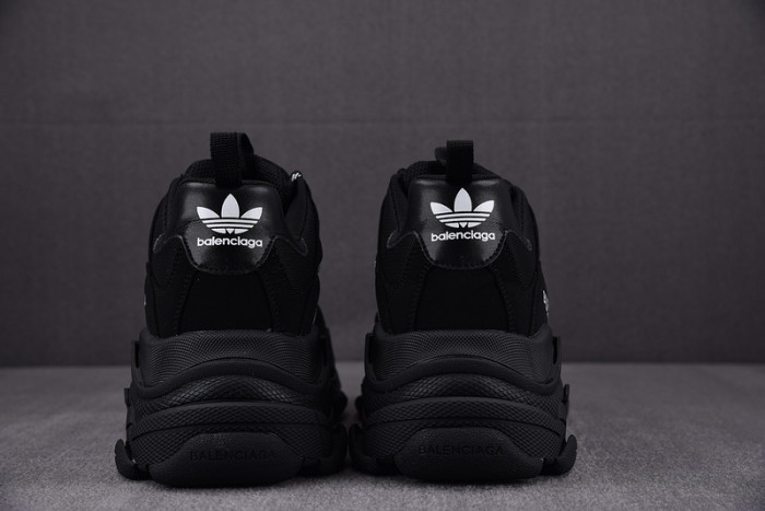 TRIPLES TRAINER SNEAKERS 2000106