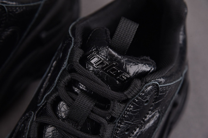 TRIPLES TRAINER SNEAKERS 2000112