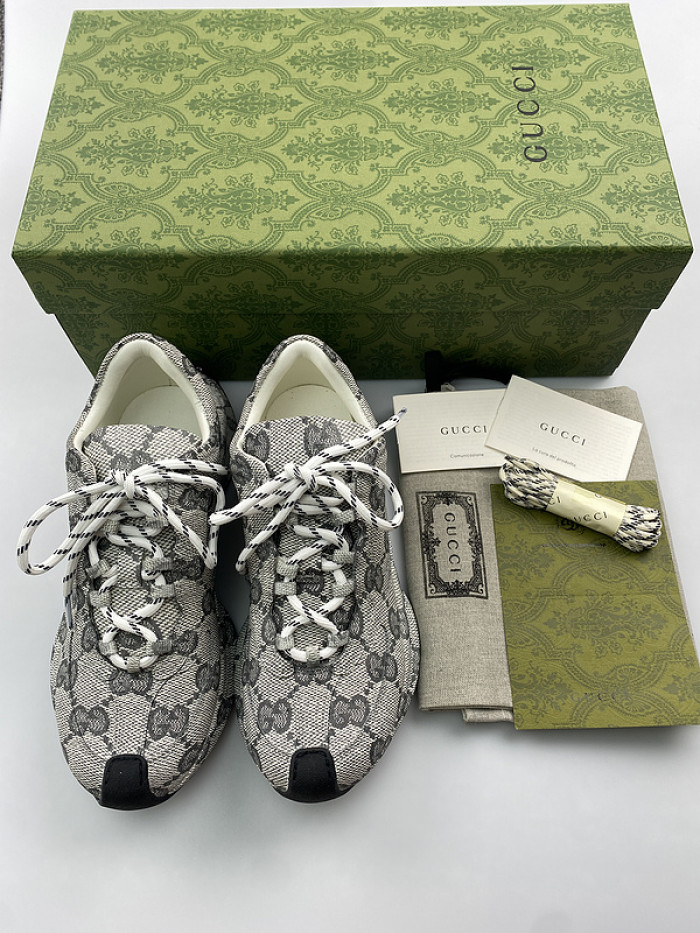 G*u*i* trainer sneaker132