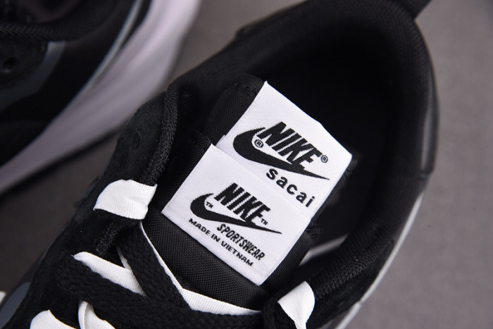 SACAI X NIKE VAPORWAFFLE “Tour Yellow ” DD1875-003