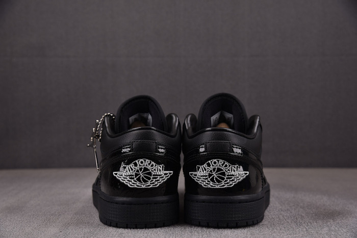 Air Jordan 1 Low “Black Croc” HJ7743-010