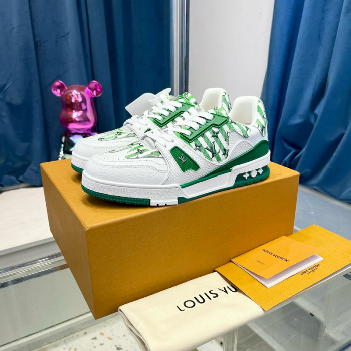 LV SNEAKER LV-000442