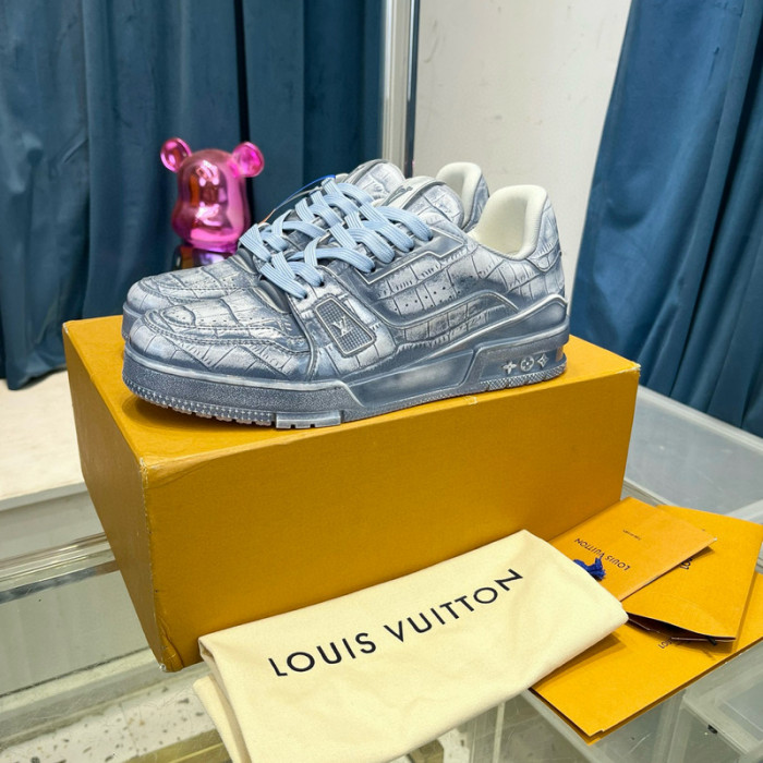 LV SNEAKER LV-000470