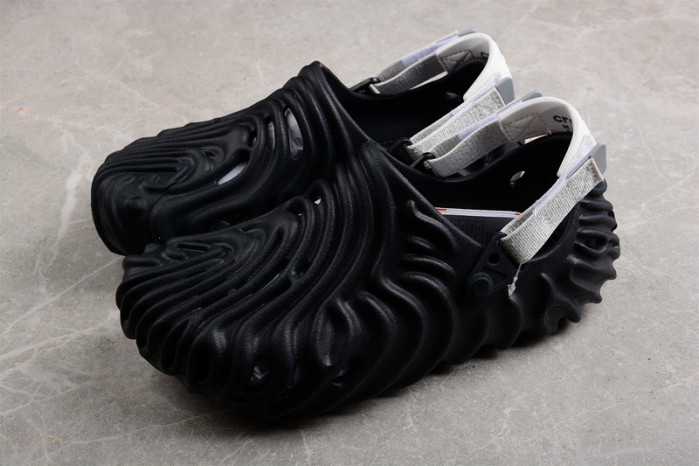 Cr*0*s x salehe bembury c00007