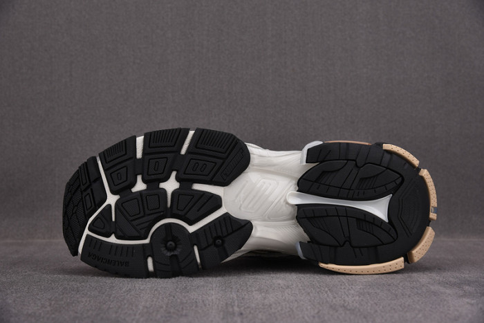 RUNNER SNEAKER RS058