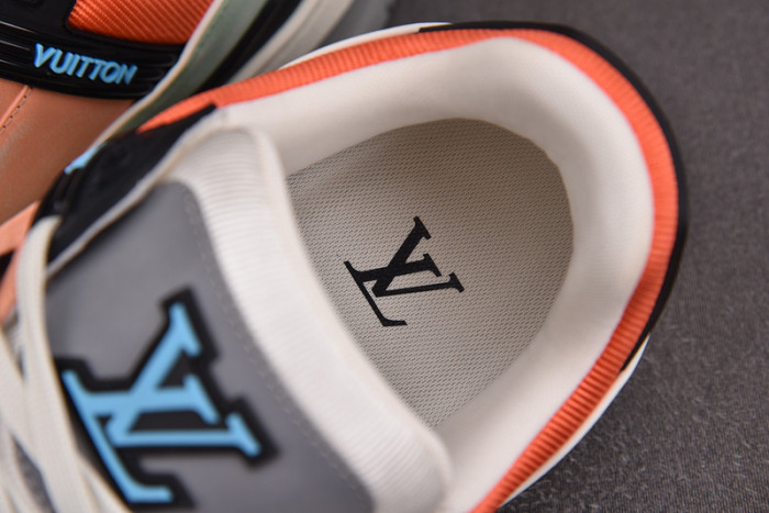 LV SNEAKER LV-000108