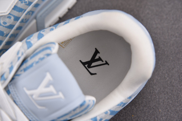 LV SNEAKER LV-000111