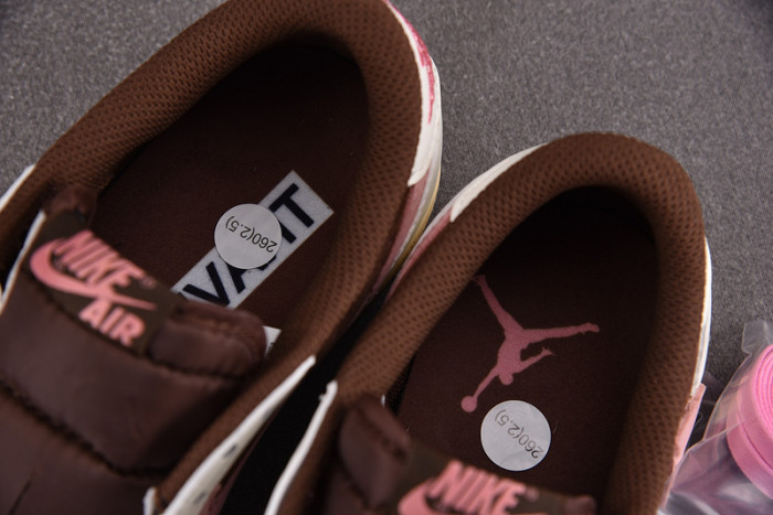 Travis Scott x Air Jordan 1 Low OG WMNS DZ4137-206