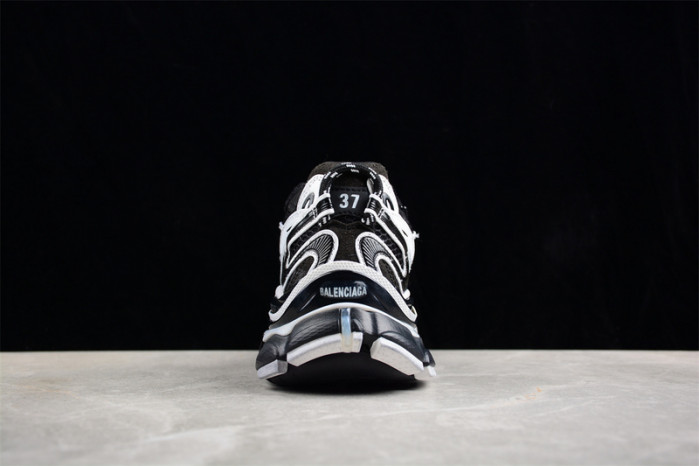 RUNNER SNEAKER RS090