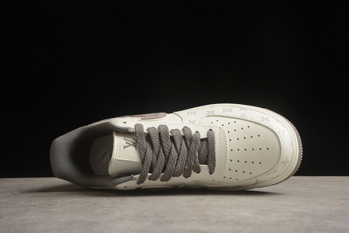 l**is V*t*n x nike air force la14