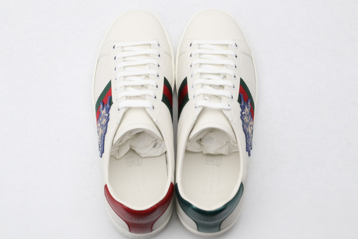 G*u*i* trainer sneaker53