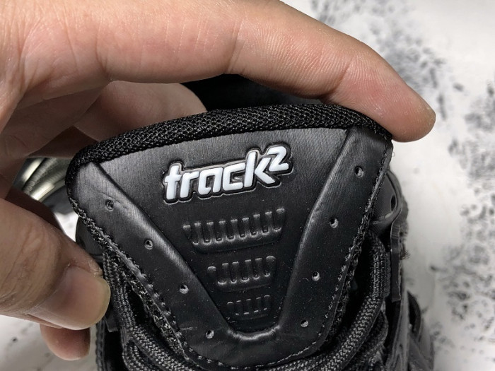 TRACK SNEAKER TS021