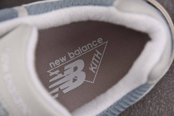 New Balance 992 MiUSA Kith "Osaka Pack" U992KT